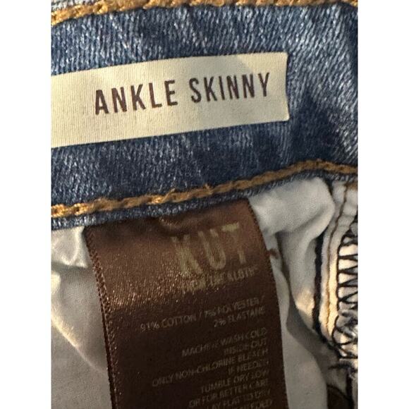 Kut from the Kloth | Size: 6 | Ankle Skinny Light Wash‎ Jeans Raw Hem - Picture 5 of 12